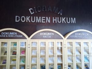 Diorama Dokumen Hukum